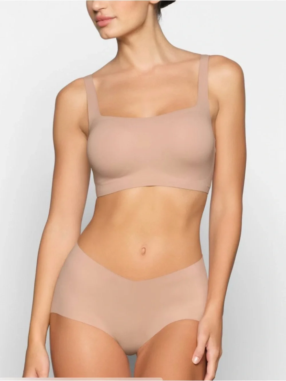 SKIMS Naked Scoop Bralette Clay Small-DD light support bra nude - Picture 9 of 9